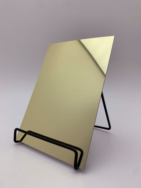 Detail photo in A5 size of the reflective decor DM Fashion Gold AR