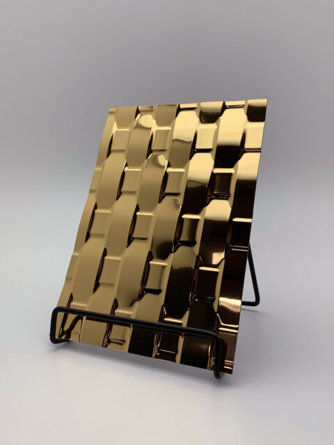 Detailaufnahme in der Größe A5 des strukturierten Dekors SL RATTAN 20 Gold