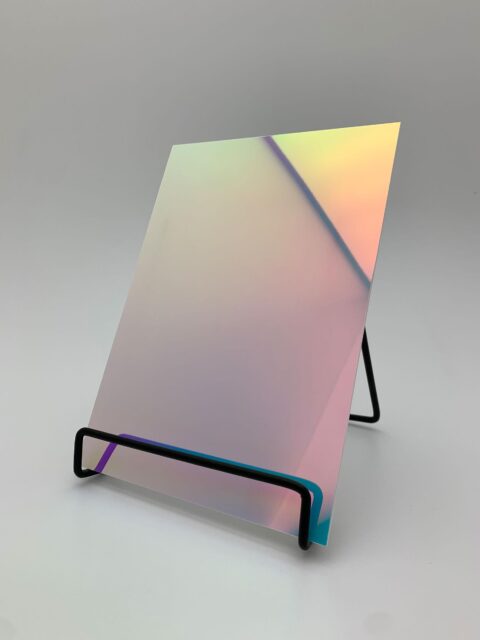 Detailed A5 size photo of the DM Hollywood Blue reflective decor.