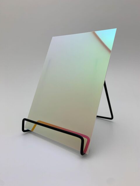 A5 size detail photo of DM Hollywood mirrored decor
