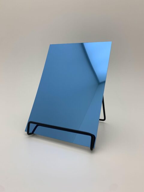 Detailed image in A5 size of the reflective decor DM Iceblue AR