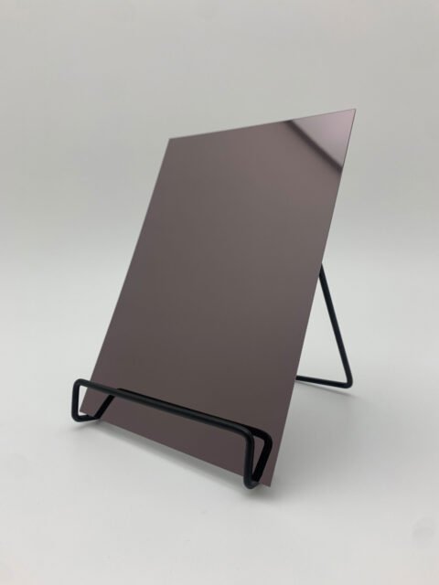 Detailed image in A5 size of the reflective decor DM OPTICAL MIRROE Anthracite AR