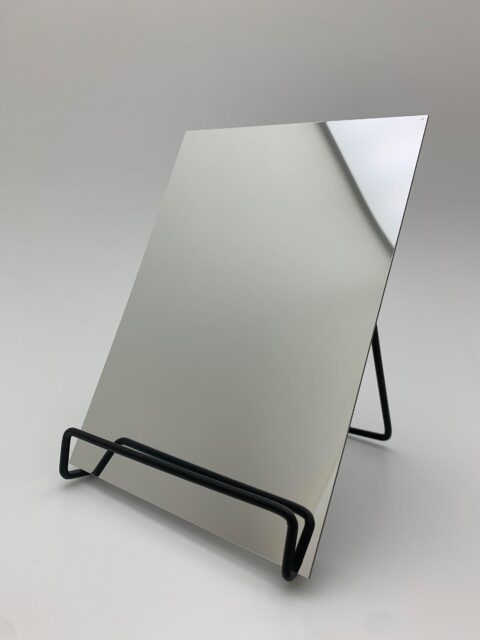Detailed image in A5 size of the DM Silver mirrored decor