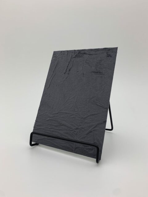 Detailaufnahme in der Größe A5 des Dekors FL CREPA VELVET Volcano