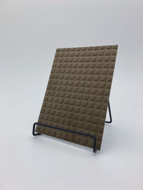 Detailed picture in A5 size of FL SQUARE 2 VELVET Mocha decor