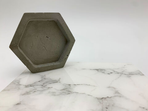 Reflective SIBUGLAS decor - SG MARBLE White AR+ - with concrete honeycomb