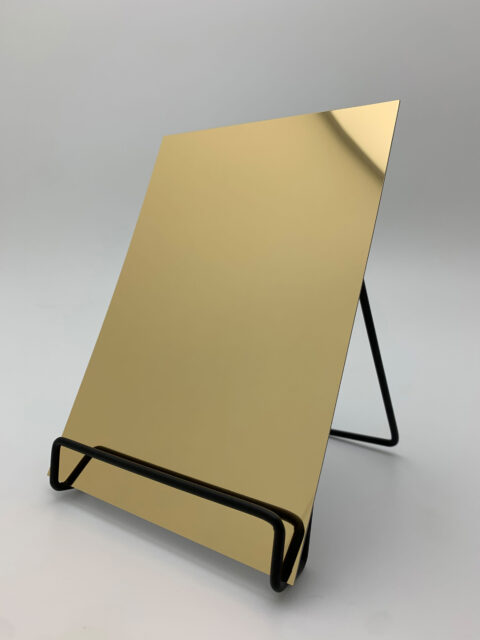 Detailaufnahme in der Größe A5 des spiegelnden Dekors DM Gold 30