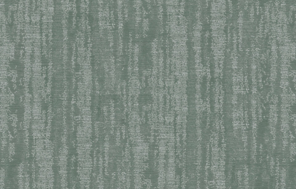 Nahaufnahme Tapetenstruktur, feine Rillen und vertikale Flecken in Eukakyptusgrün / Silver