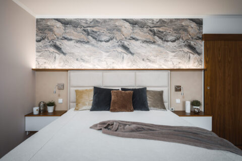 Detail gray marbled decor