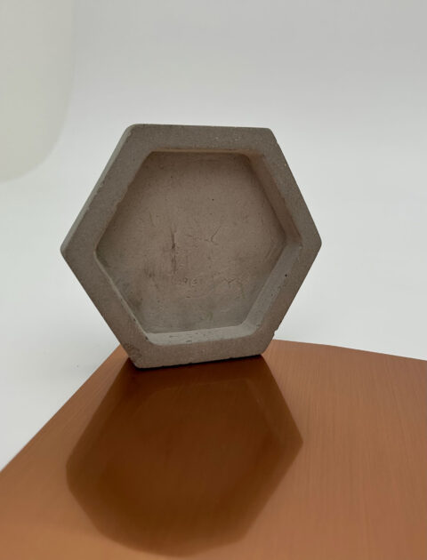 Brushed decor - SL FACET Copper brushed - with concrete honeycomb