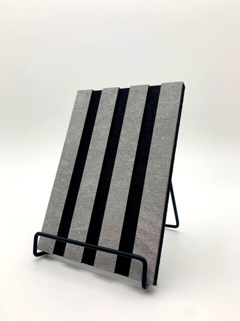 Detailed image in A5 format of the ACOUSTIC WALL PANEL in the colour Fuzzy Grey