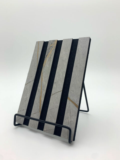 Detailbild im Format A5 des ACOUSTIC WALL PANELS in der Farbe LIMESTONE Grey