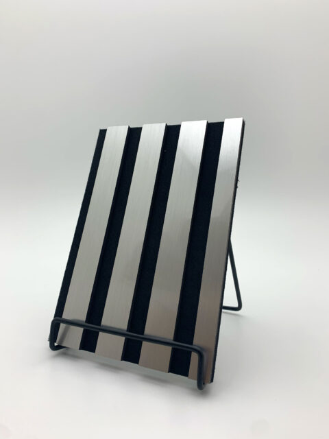 Detailbild im Format A5 des ACOUSTIC WALL PANELS in der Farbe Silver