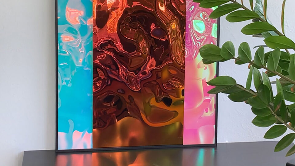 Picture with reflective structure - colourful